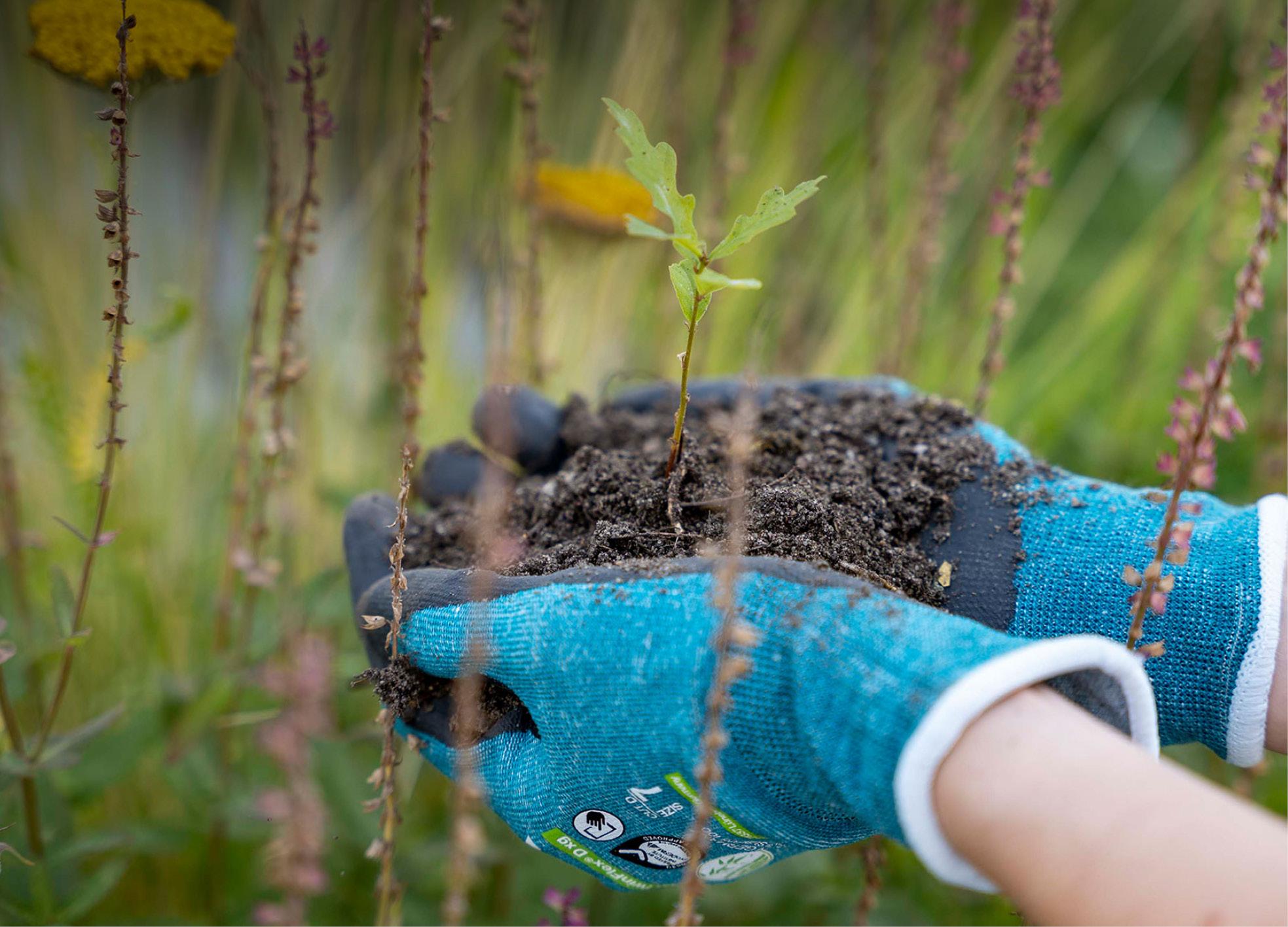 uvex protects people and the planet